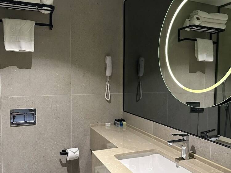 エコノミールーム, Edition Old City Hotel