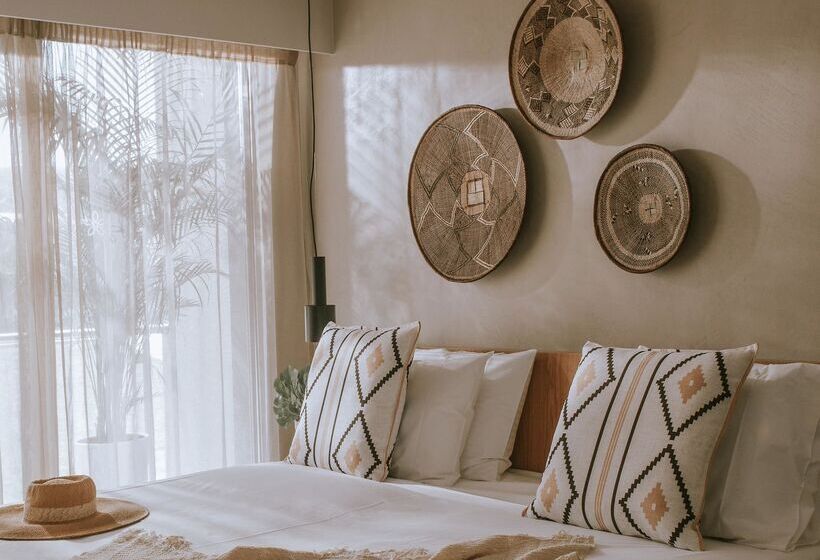 Номер Стандарт Боковой Вид на Море, Unique Blue! Resort And Villas Adults Only