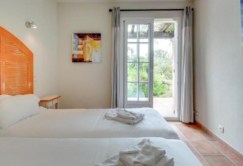 Дом 3 Спальни, Vacanceole – Le Domaine De Camiole
