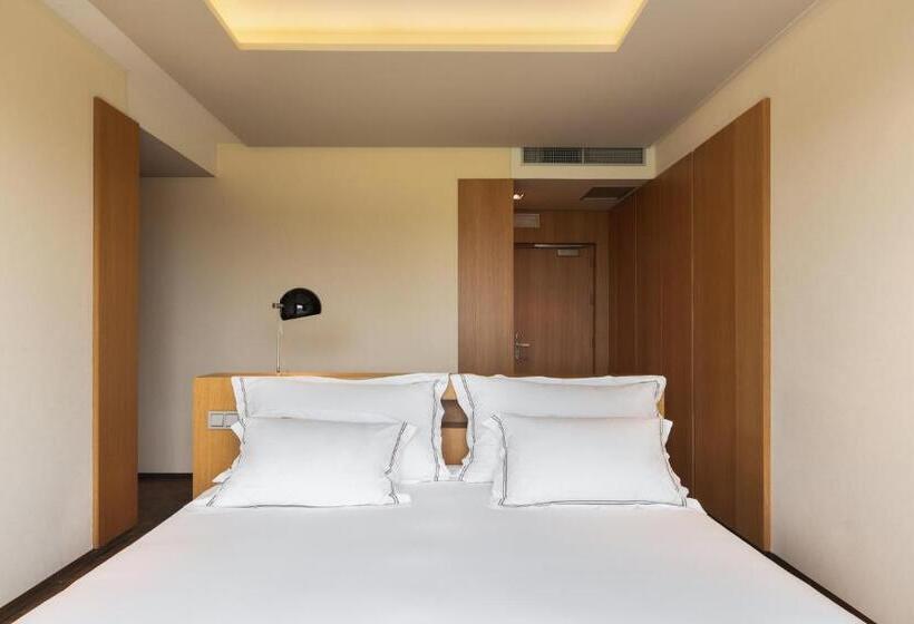 Королевский Люкс, Valbusenda Hotel Bodega & Spa