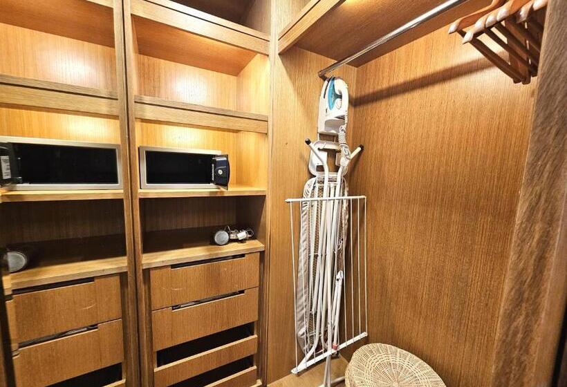 带大床的复式套间, Cormar Suites Serviced Apartment