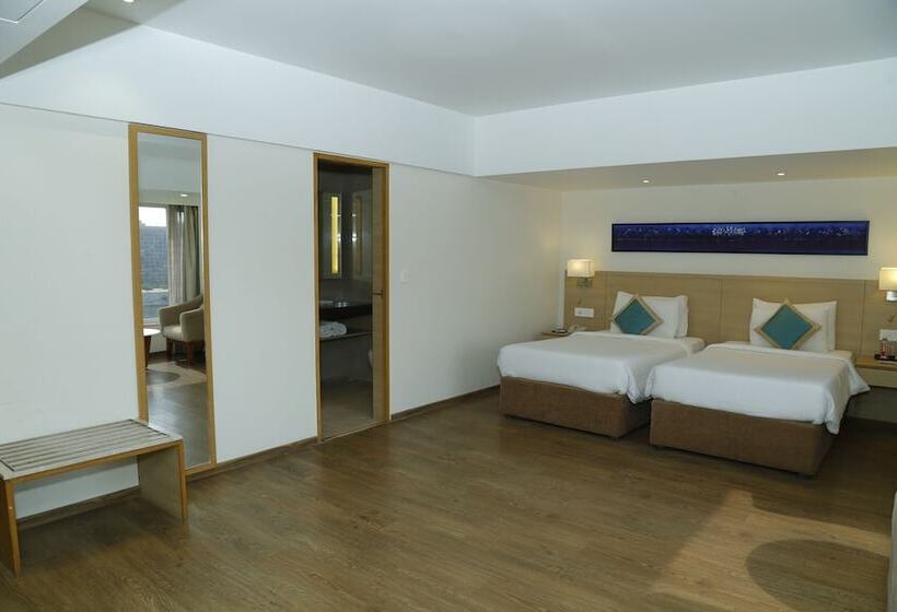 豪华房间, Sarovar Portico Rivera Ahmedabad
