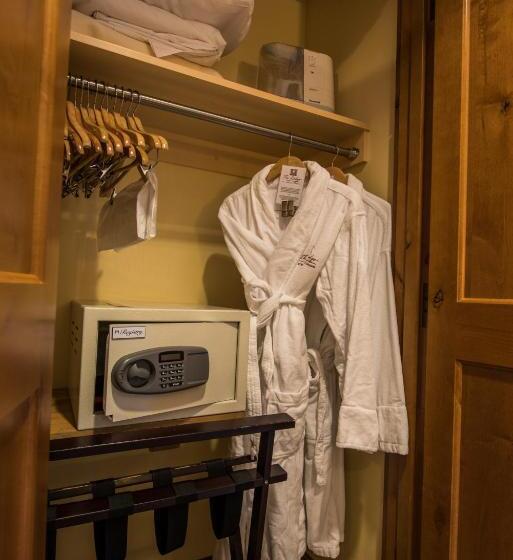 Студия Deluxe, The Lodge At Mountaineer Square