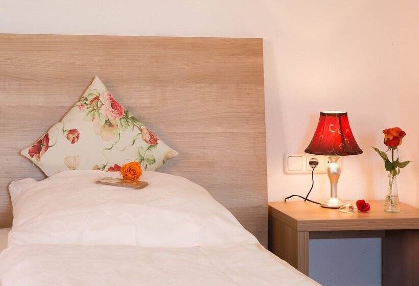スタンダードルーム, Boutiquehotel Goldene Rose   Self Check In