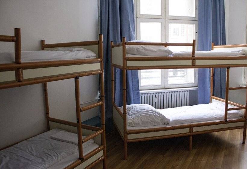 اتاق استاندارد چهار تخته, Metropol Hostel Berlin