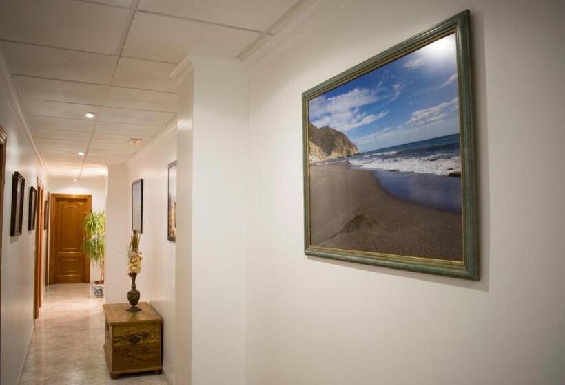 اتاق استاندارد, Hostal Juan Carlos