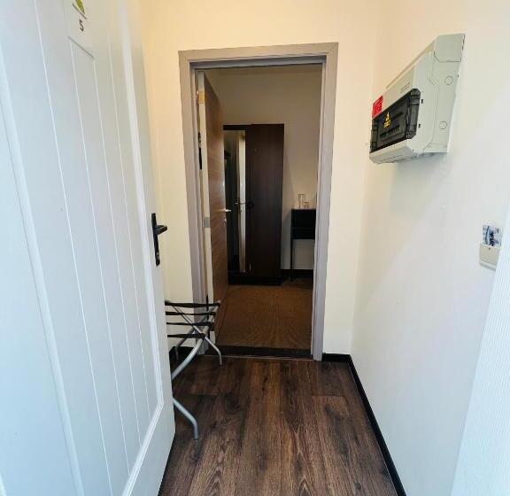 Номер Стандарт, Parkhotel Gent Centrum