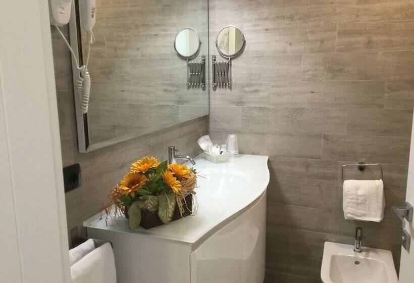 Семейный Номер, Eraclea Palace Hotel 4 Stelle S