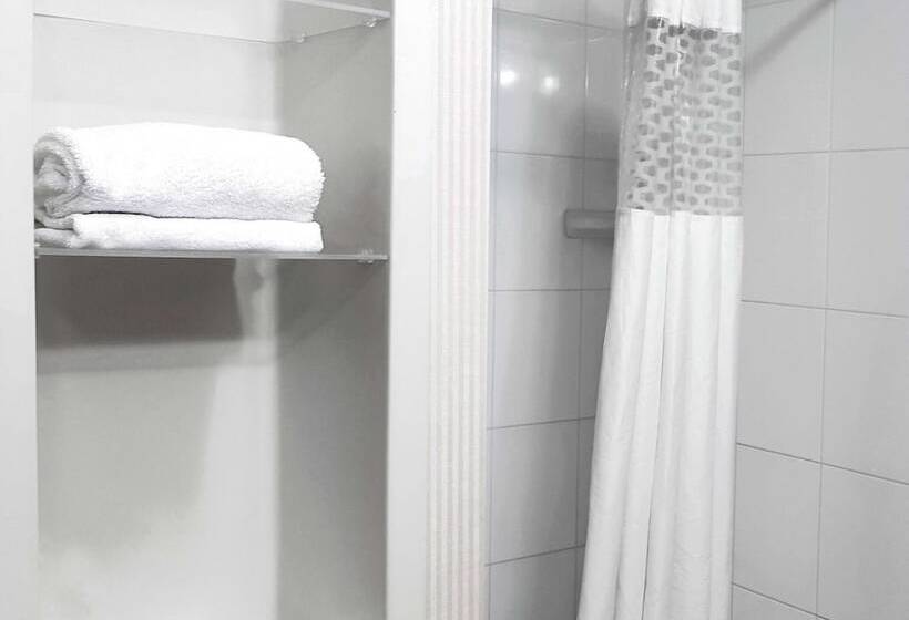 标准间, Hampton Inn & Suites By Hilton Edmonton Intl Airport
