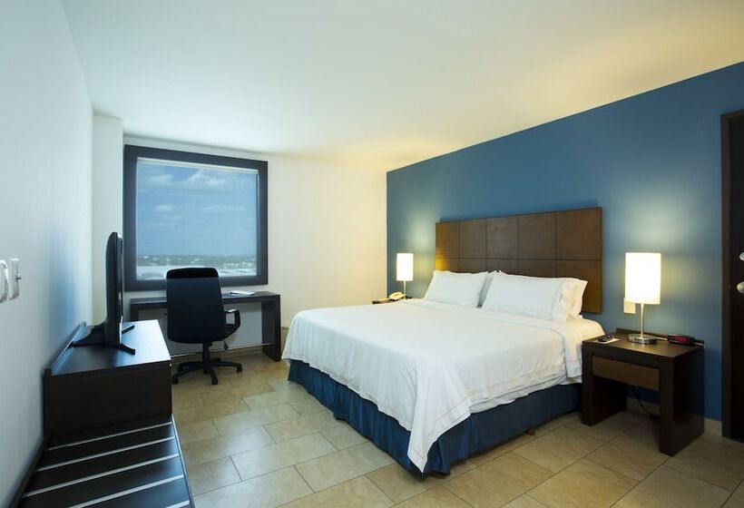 スイート, Holiday Inn Express Mérida, An Ihg