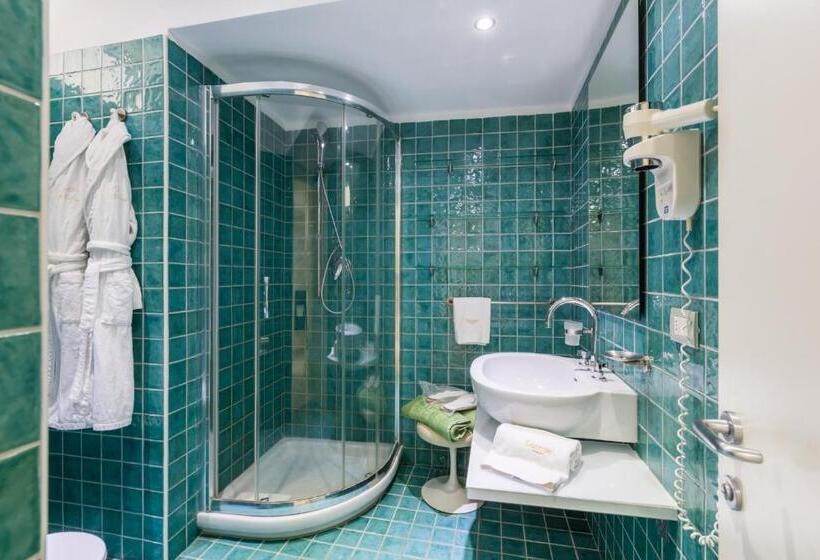 Четырехместный Номер Superior, Valtur Baia Del Gusmay Beach Resort