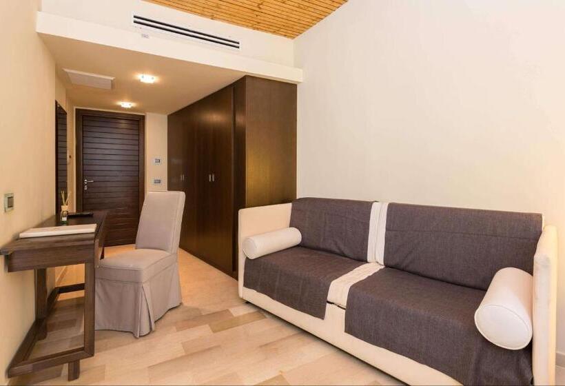 Полулюкс, Valtur Baia Del Gusmay Beach Resort