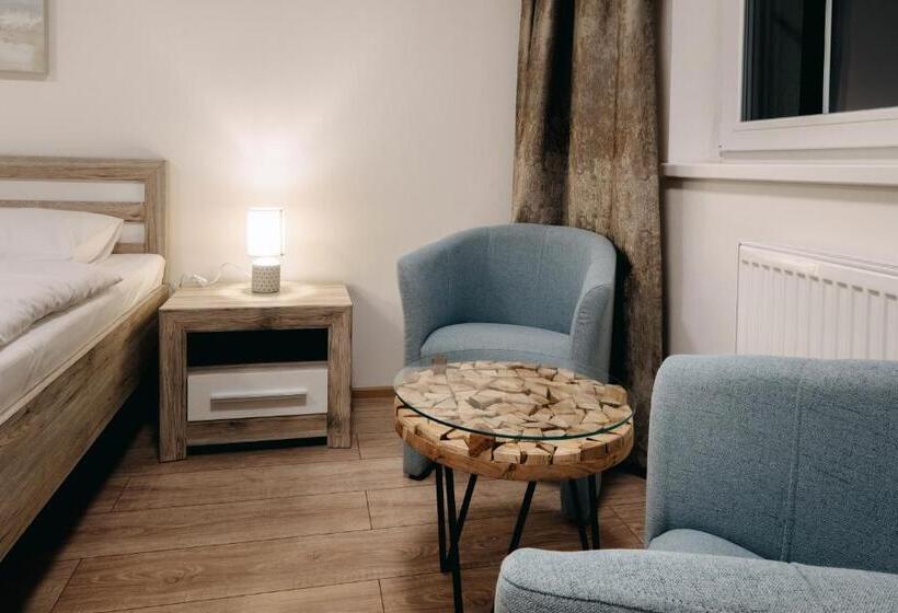 Номер Стандарт Трехместный, Wellness Penzion Marta