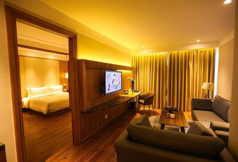 سوییت اجرایی, Radisson Bhopal