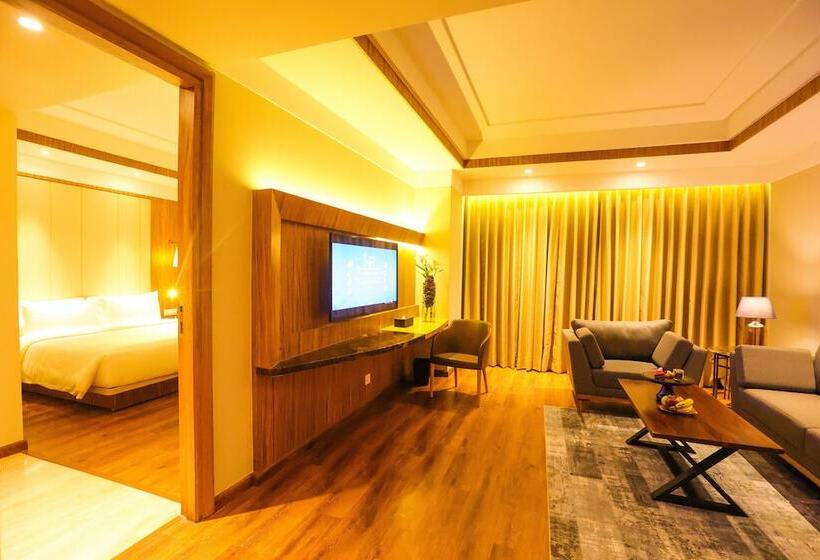 سوییت اجرایی, Radisson Bhopal