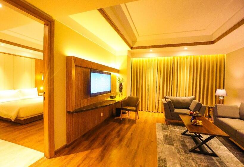 سوییت, Radisson Bhopal