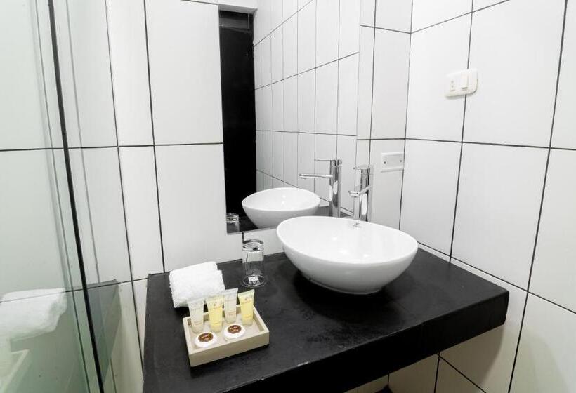 اتاق استاندارد یک نفره, Rua Hoteles Piura