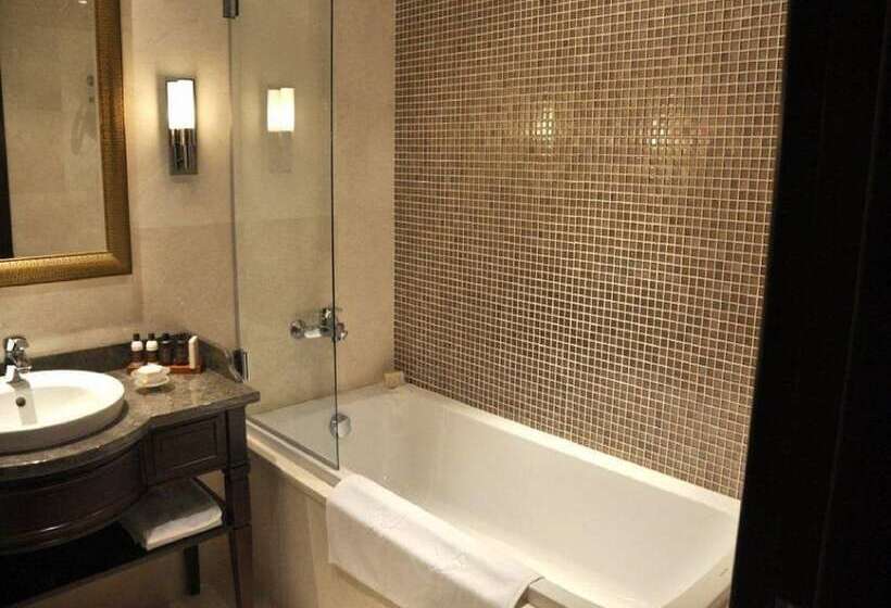 高级客房, Crowne Plaza Istanbul Asia, An Ihg