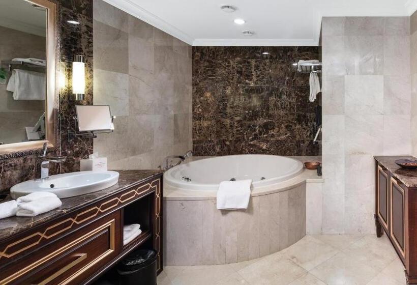 俱乐部套间, Crowne Plaza Istanbul Asia, An Ihg