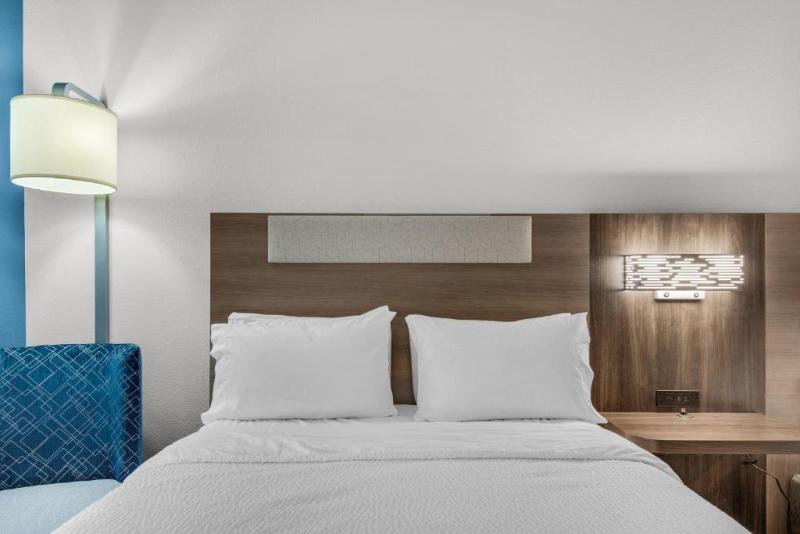 Suite Letto King, Holiday Inn Express Destin E   Commons Mall Area, An Ihg