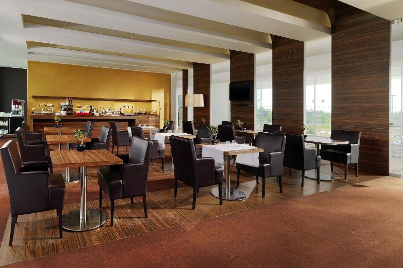 Полулюкс, Sheraton Milan Malpensa Airport Hotel & Conference Centre