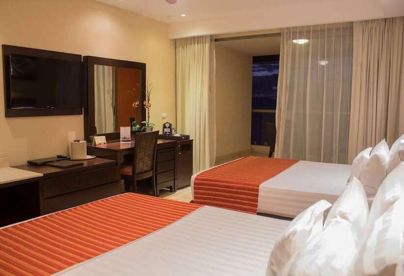 חדר דלוקס נוף לים, Sunset Plaza Beach Resort Puerto Vallarta All Inclusive