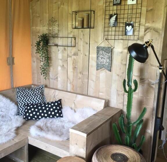 Standard Tent, Buitengoed De Boomgaard Utrecht   Bunnik