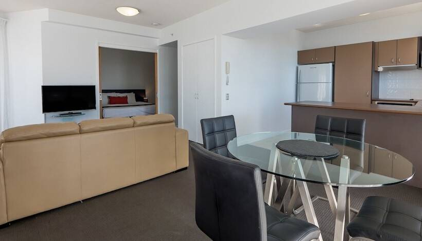 Апартаменты Пентхаус 1 Спальня, Broadbeach Savannah Resort
