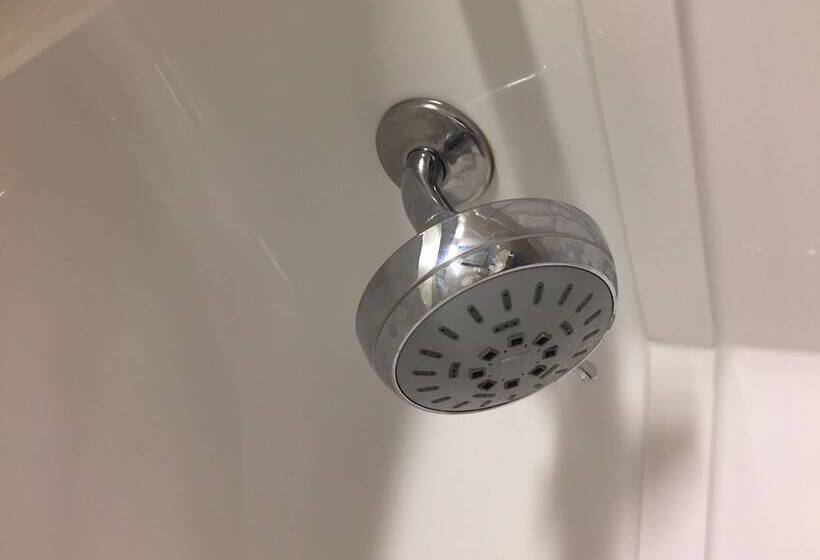 Люкс, Quality Inn