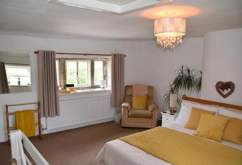 Четырехместный Номер Стандарт, Sweetbriar Cottage Bed & Breakfast And Camping