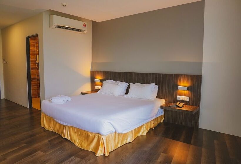 Номер Deluxe Кровать Кинг, Roxy Hotel Serian