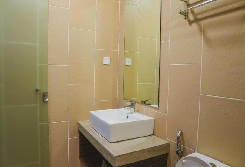 Номер Deluxe, Roxy Hotel Serian