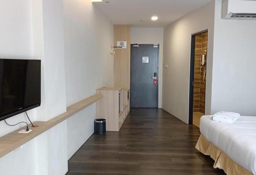 Номер Deluxe Кровать Кинг, Roxy Hotel Serian