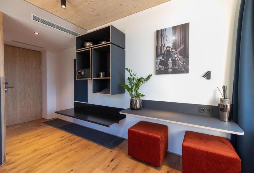 Номер Стандарт Вид на Горы, Alpstadt Lifestyle