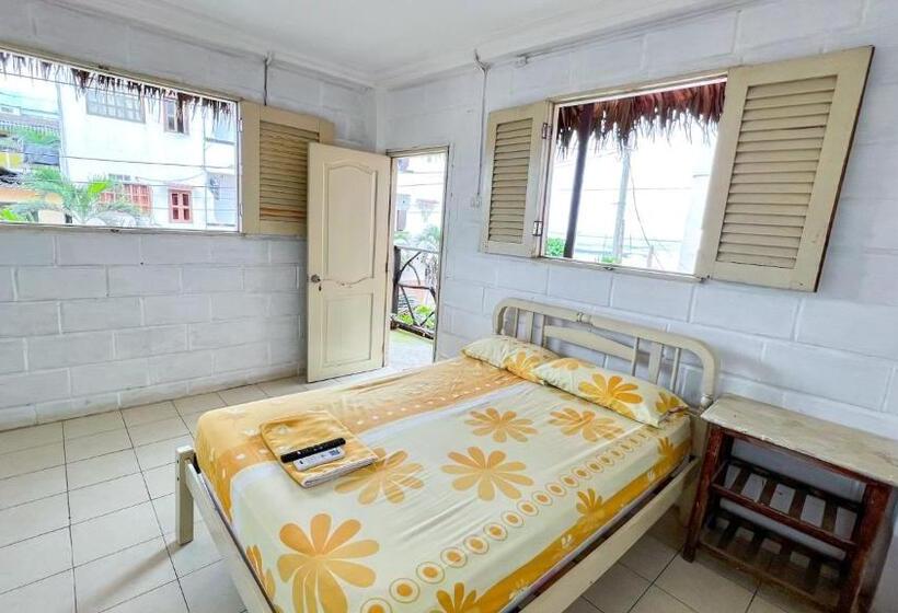 غرفة قياسية, Arrecife Montañita Hostal