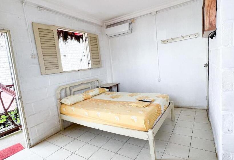 غرفة قياسية, Arrecife Montañita Hostal
