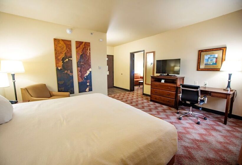 Люкс, Best Western Plus Cimarron Hotel & Suites