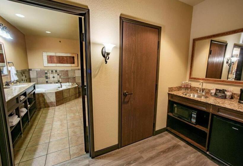 스위트 킹사이즈 침대, Best Western Plus Cimarron Hotel & Suites
