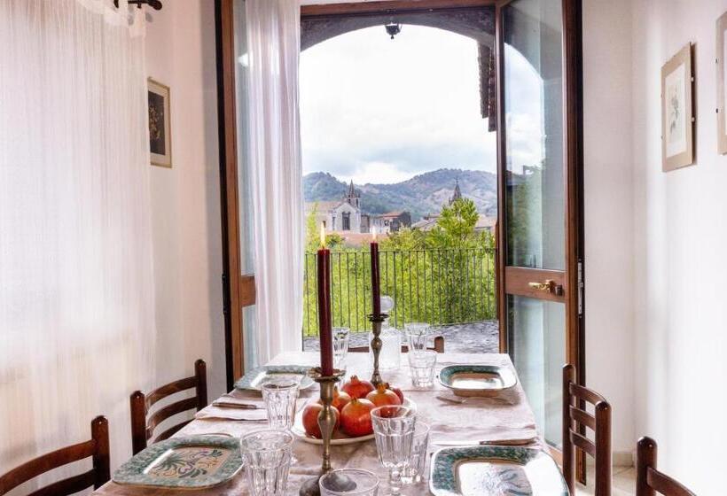 Дом 3 Спальни, Palazzo Previtera