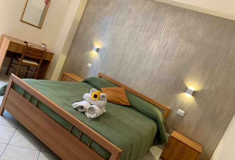 标准三人间, B&b Casabella