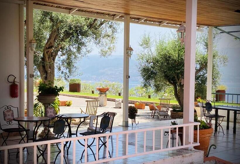 스탠다드 스튜디오 바다 전망, Villa Scilla E Cariddi