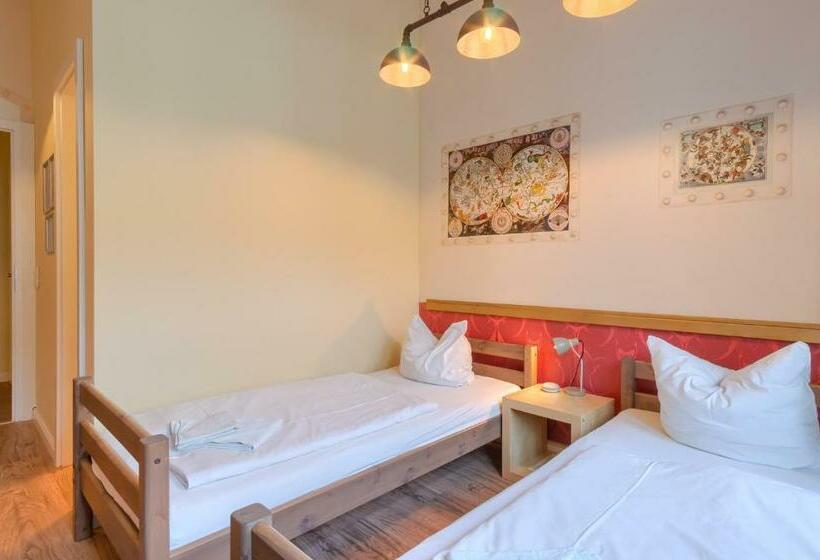 Номер Стандарт, Hostel Mondpalast