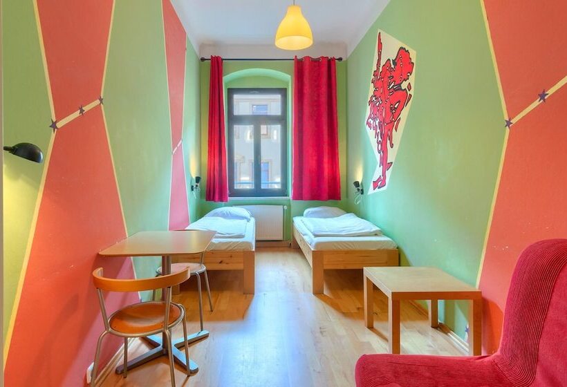 Номер Стандарт Совместная Ванная, Hostel Mondpalast