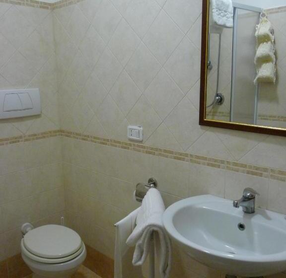 اتاق استاندارد سه تخته با چشم‌انداز باغ, Agriturismo Biologico Corte Aragonese