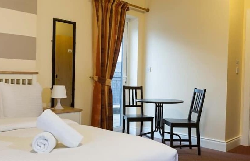 수피리어 룸, Rowan Tree Hostel