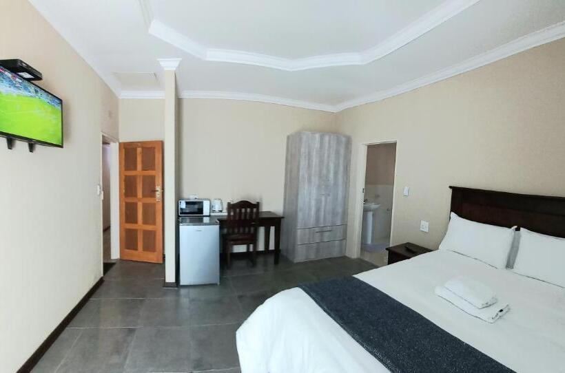 豪华房间, M N M Guesthouse Polokwane Central