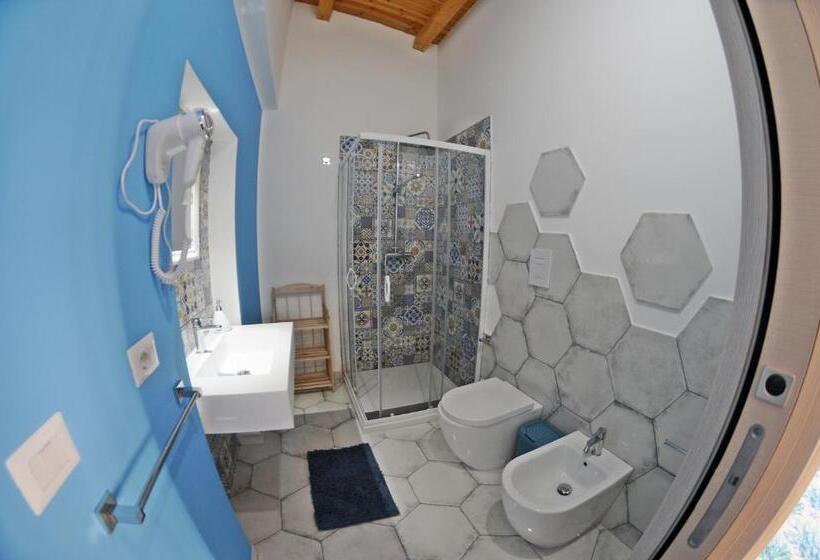 Четырехместный Номер Стандарт, Maison C&g