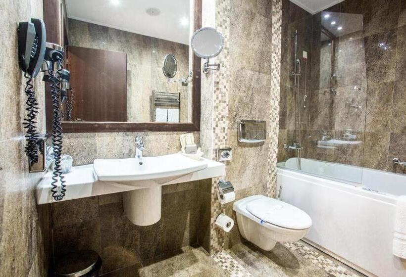 침실 2개 아파트, Alpin Resort Hotel   Apartamentele 2403 2404  Proprietate Administrata De Gazda Privata