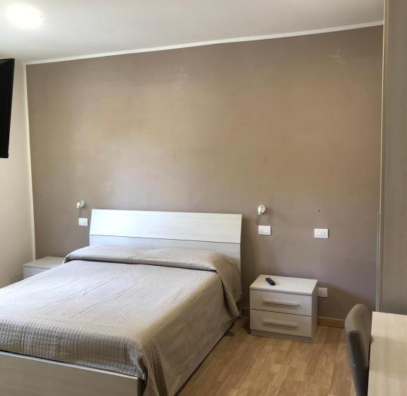 اتاق استاندارد با بالکن, West Ponente