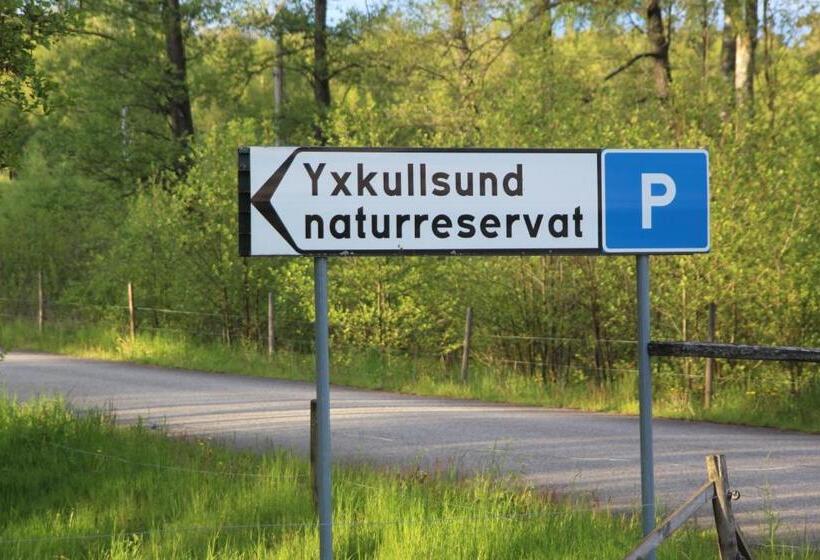 اتاق استاندارد با تخت بزرگ, Yxkullsund Säteri B&b   Manor & Estate Since 1662